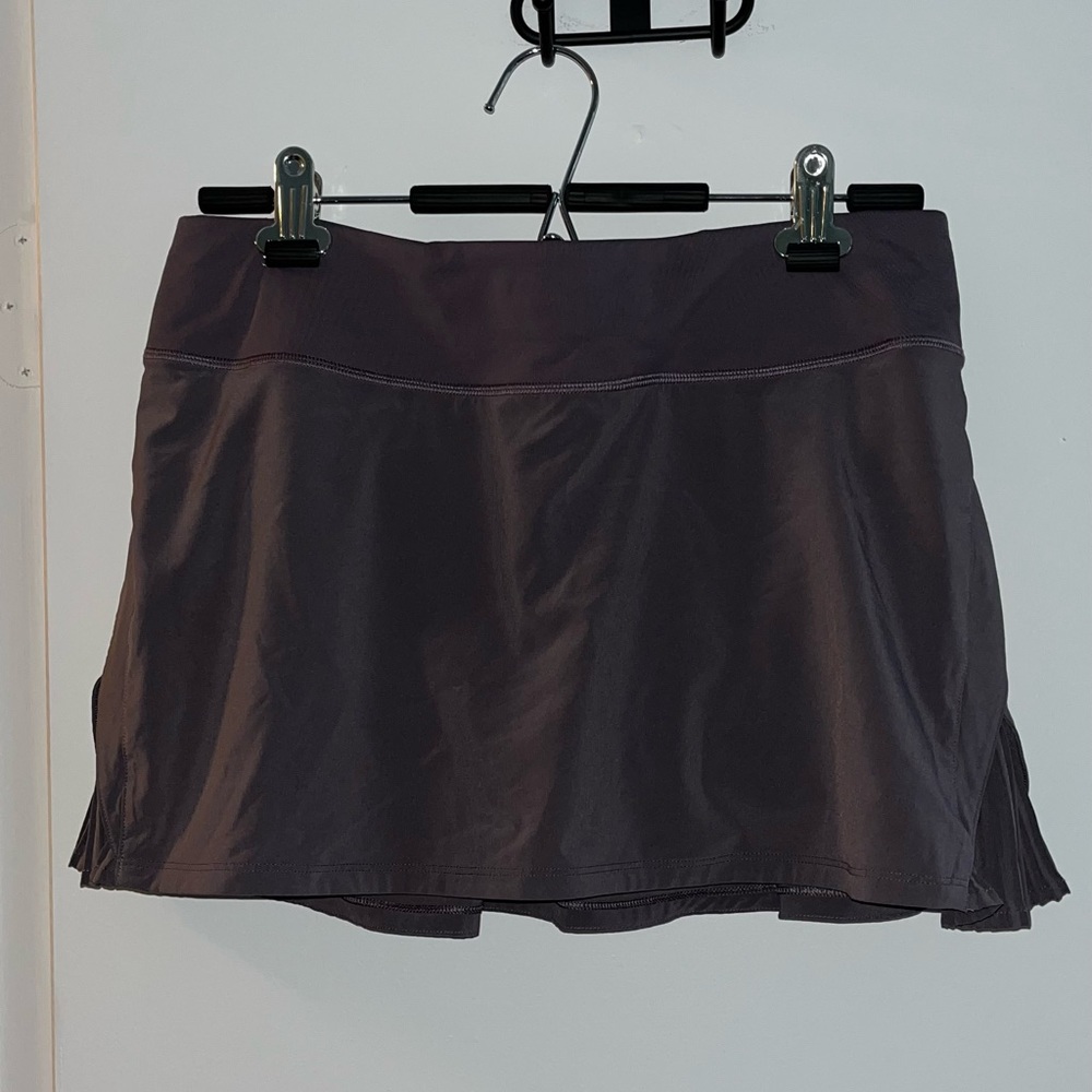 Lululemon Play Off The Pleats Skirt 13” Size 8 - Graphite Purple